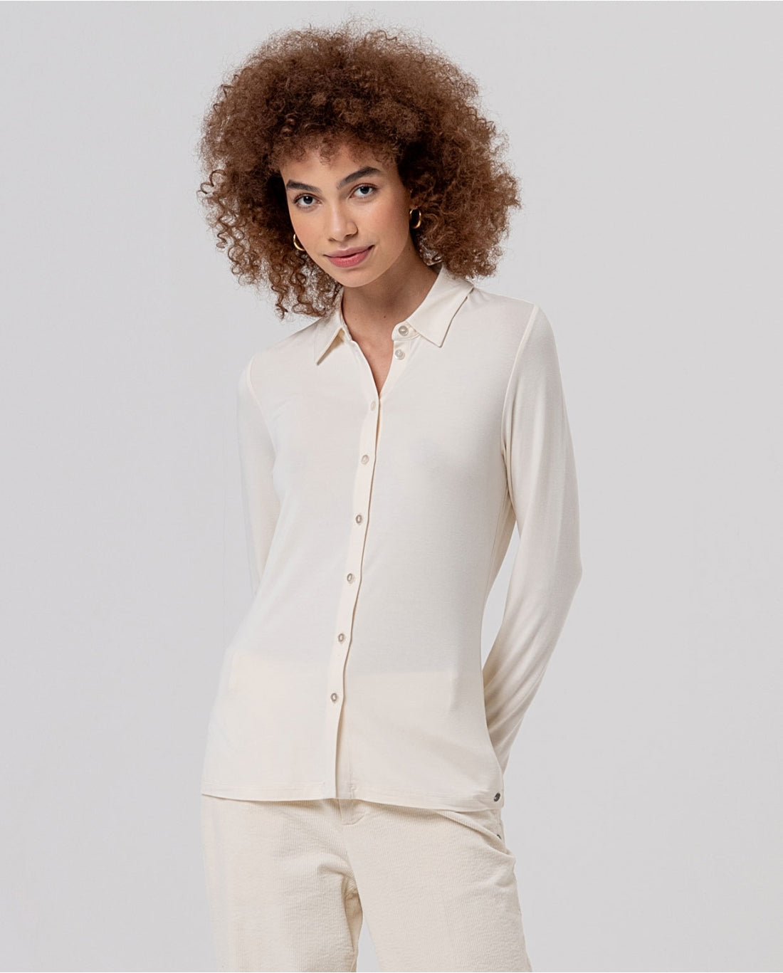 Camicia aderente in bambù 556BAUM111 02 SURKANA 