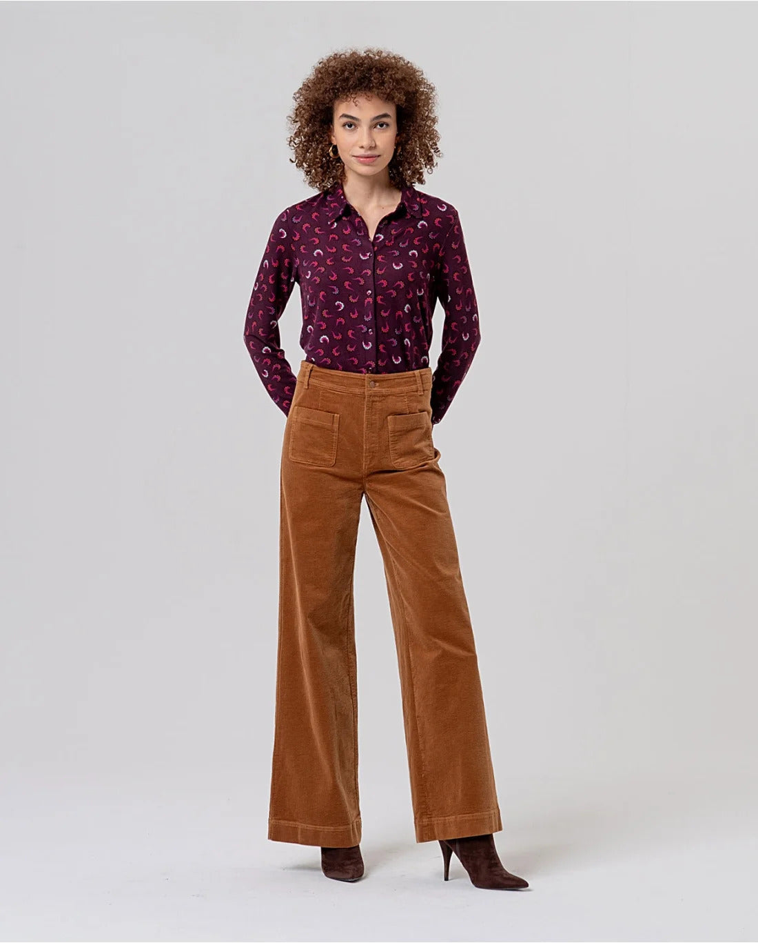 Pantaloni larghi con tasche a toppa 556TASS523 75 SURKANA 