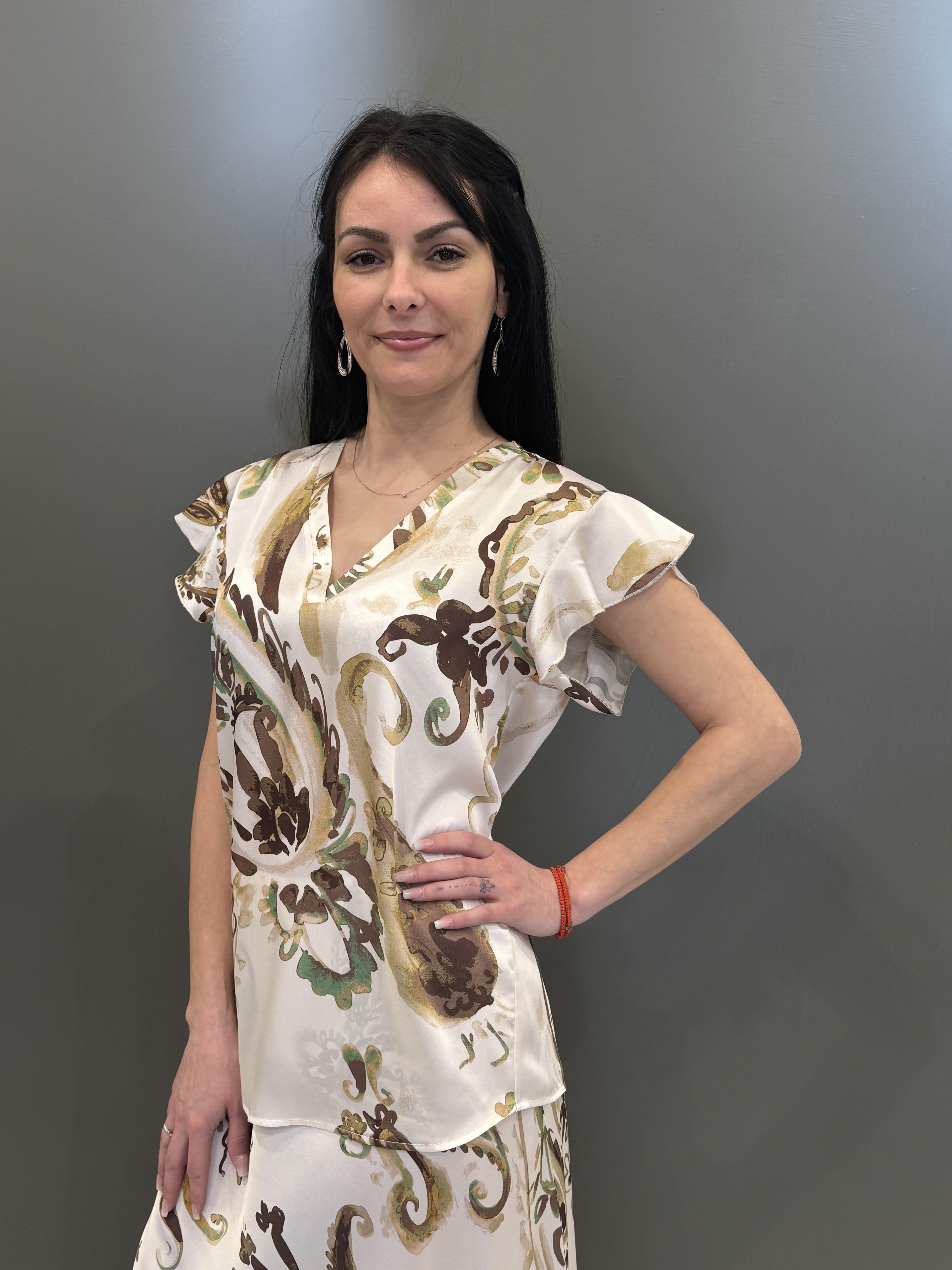 blusa raso fantasia