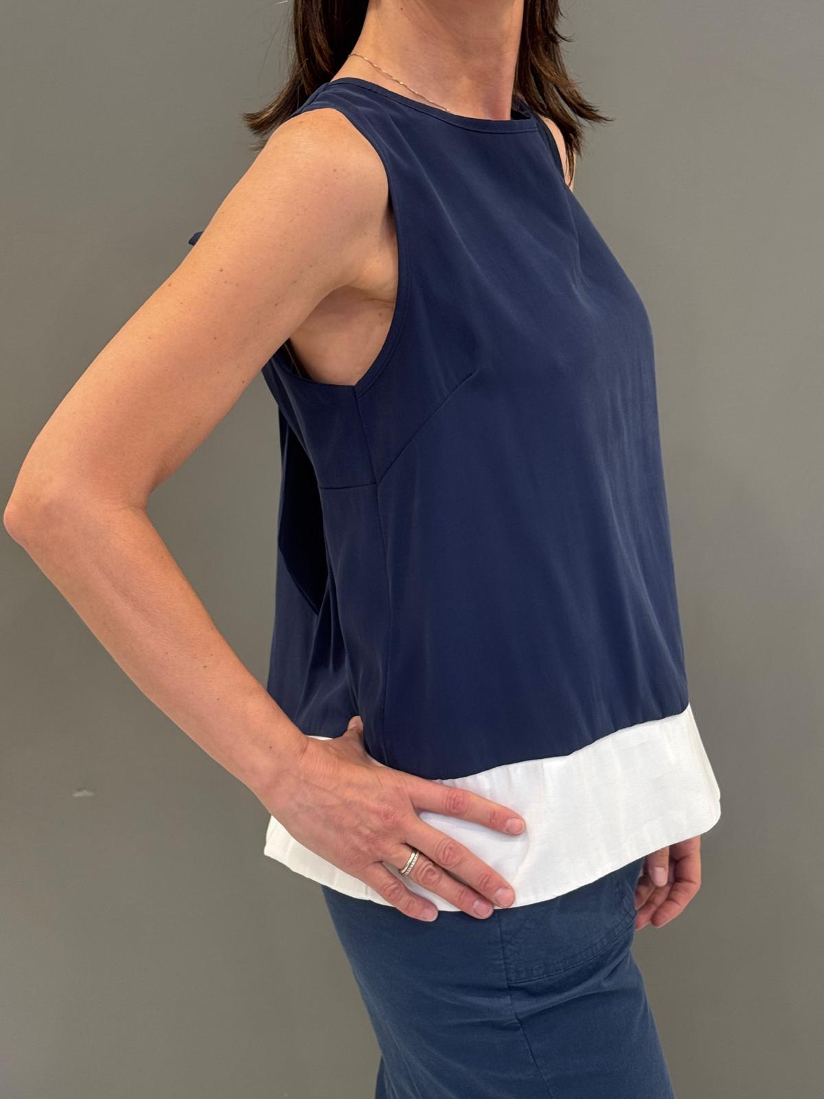 REBECCA L2772BLBI