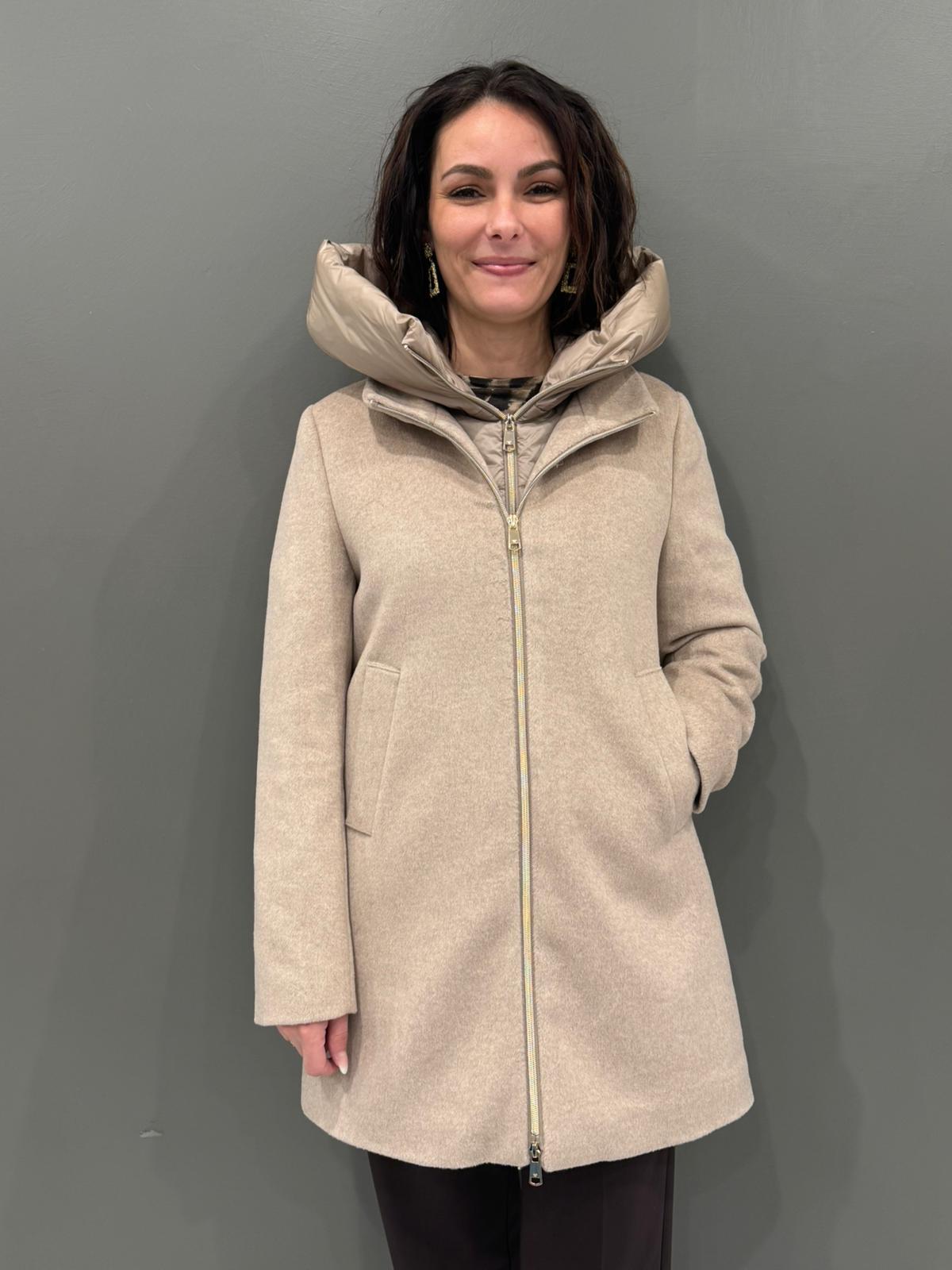 Cappotto con zip e pettorina imbottita 20352 BE CRISTINA GAVIOLI 