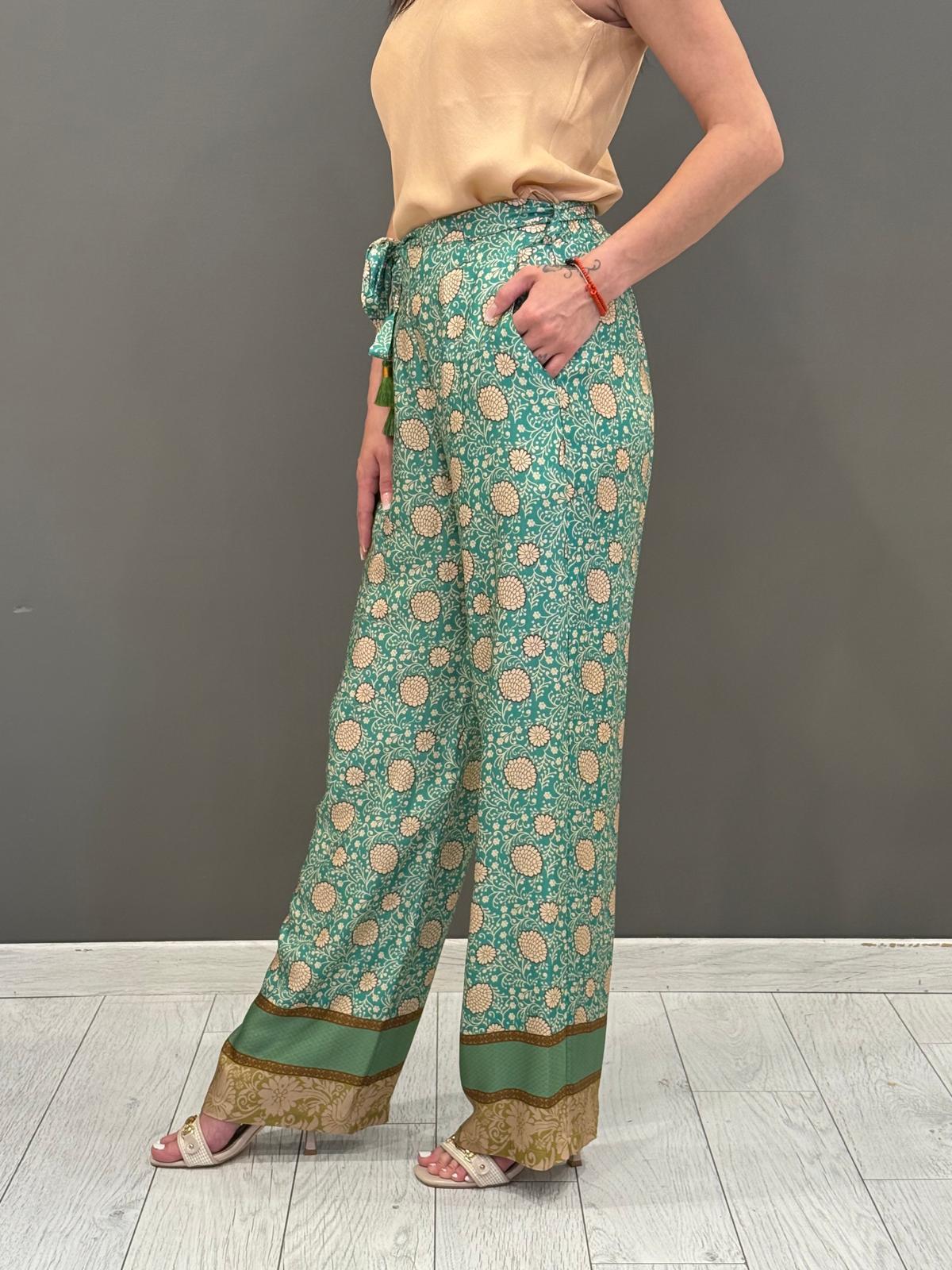 Pantaloni a palazzo fantasia con cintura 25621 V1 WU'SIDE 