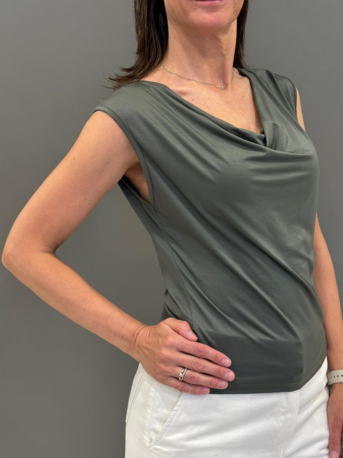 Top scollo a V linea morbida