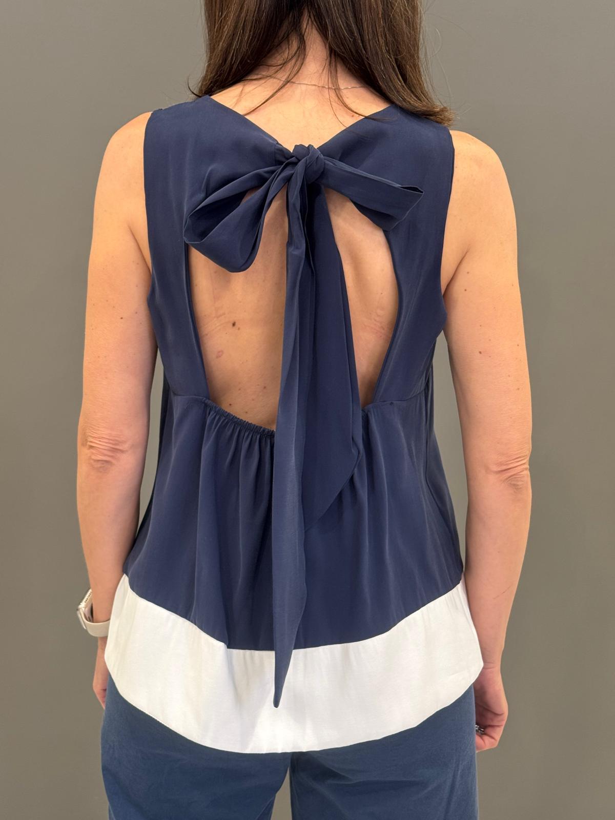 REBECCA L2772BLBI