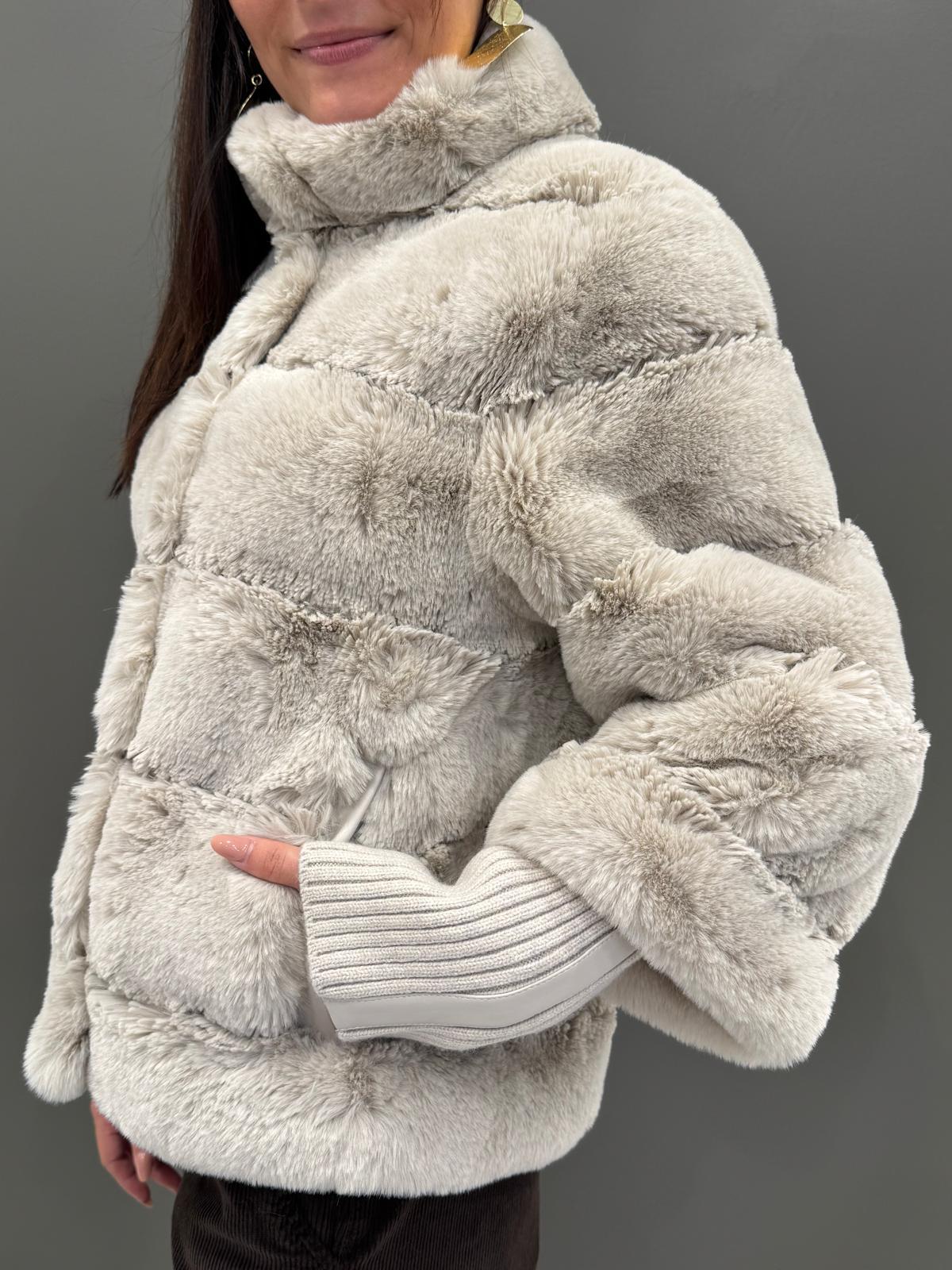 Giacca corta in pelliccia sintetica con manica in maglia staccabile FELINE BE REALI 