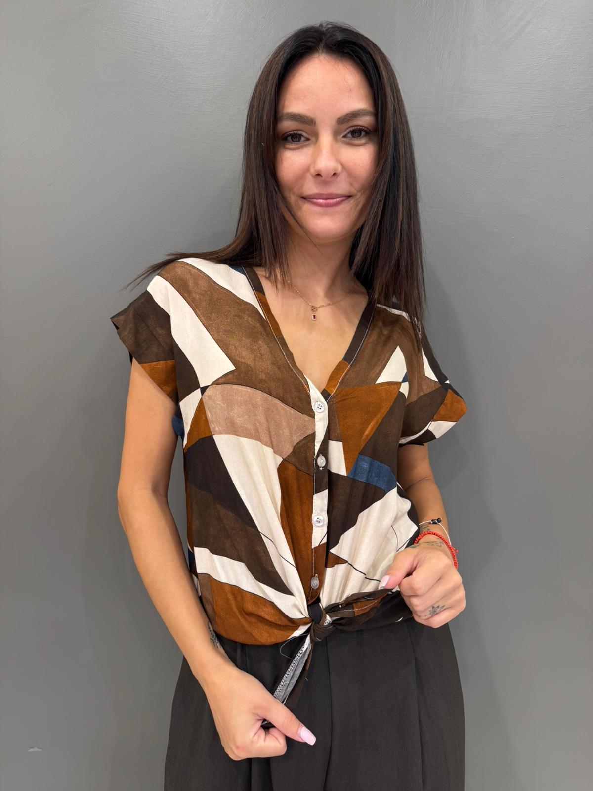 Camicia in viscosa stampa astratta con maniche corte 15569 MOTA REBECCA 
