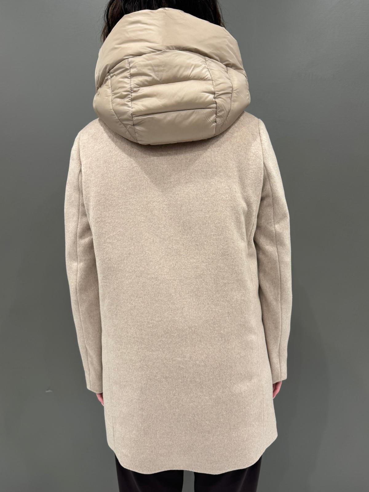 Cappotto con zip e pettorina imbottita 20352 BE CRISTINA GAVIOLI 
