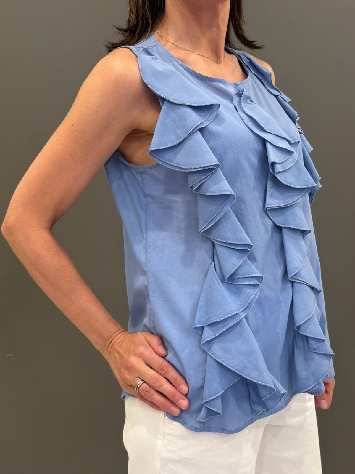 Blusa smanicata con rouches