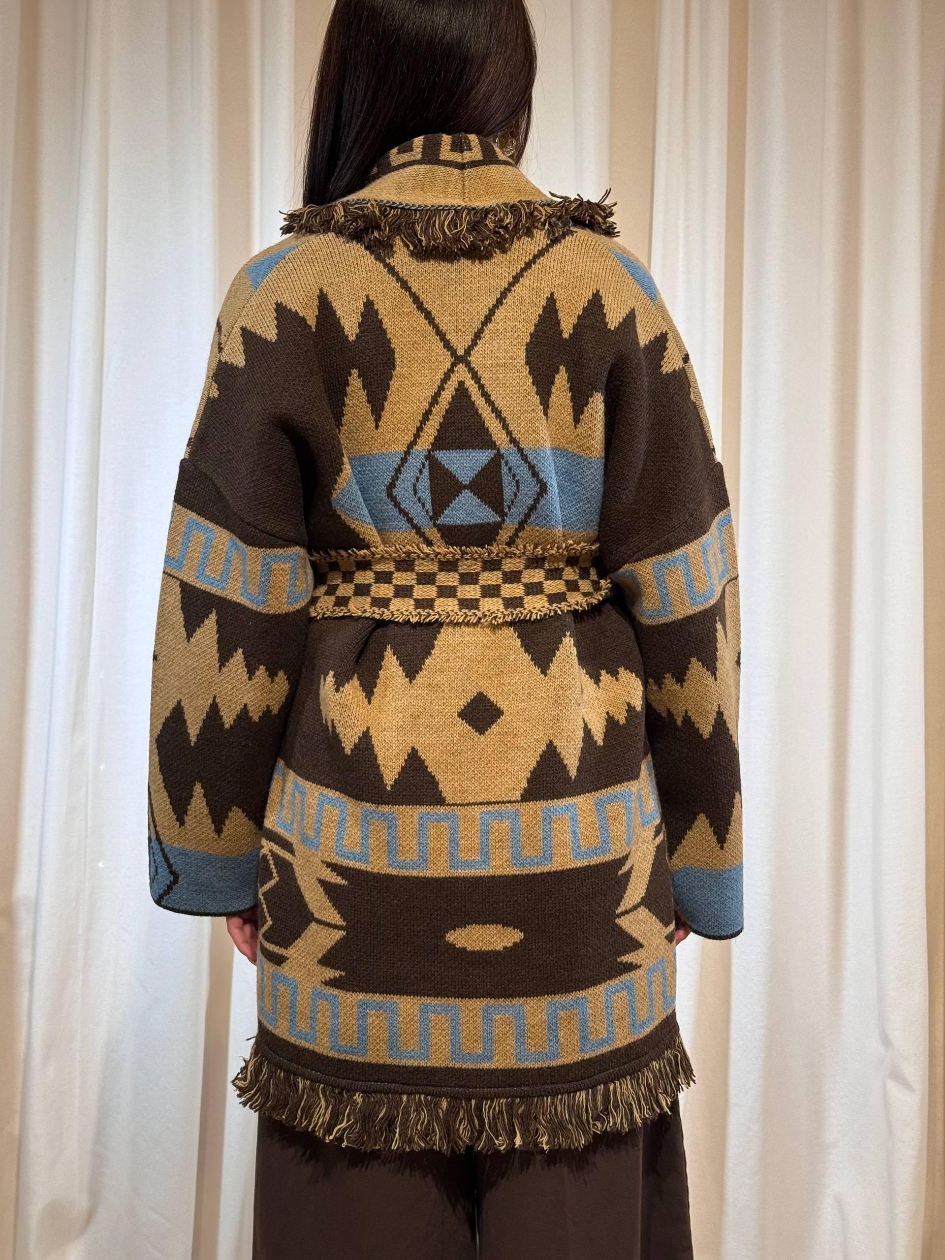 Cardigan jacquard con frange e cintura WSHMG18A400A25 4 TENSIONE IN 