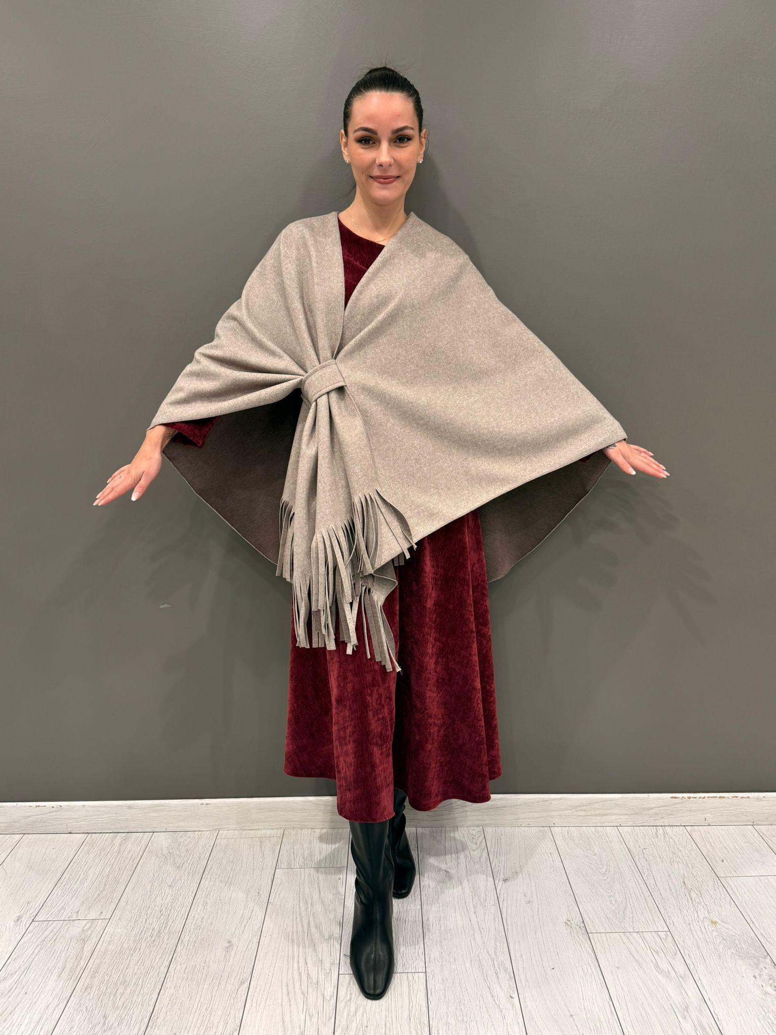 mantella  con frange L5519 BE REBECCA 