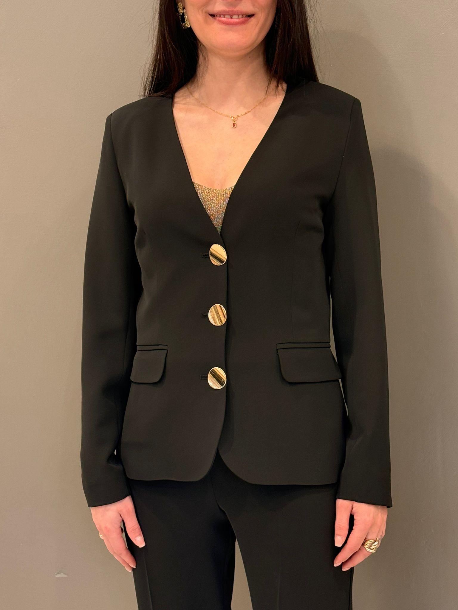 Giacca sfiancata bottoni oro 31624 1 CRISTINA GAVIOLI 