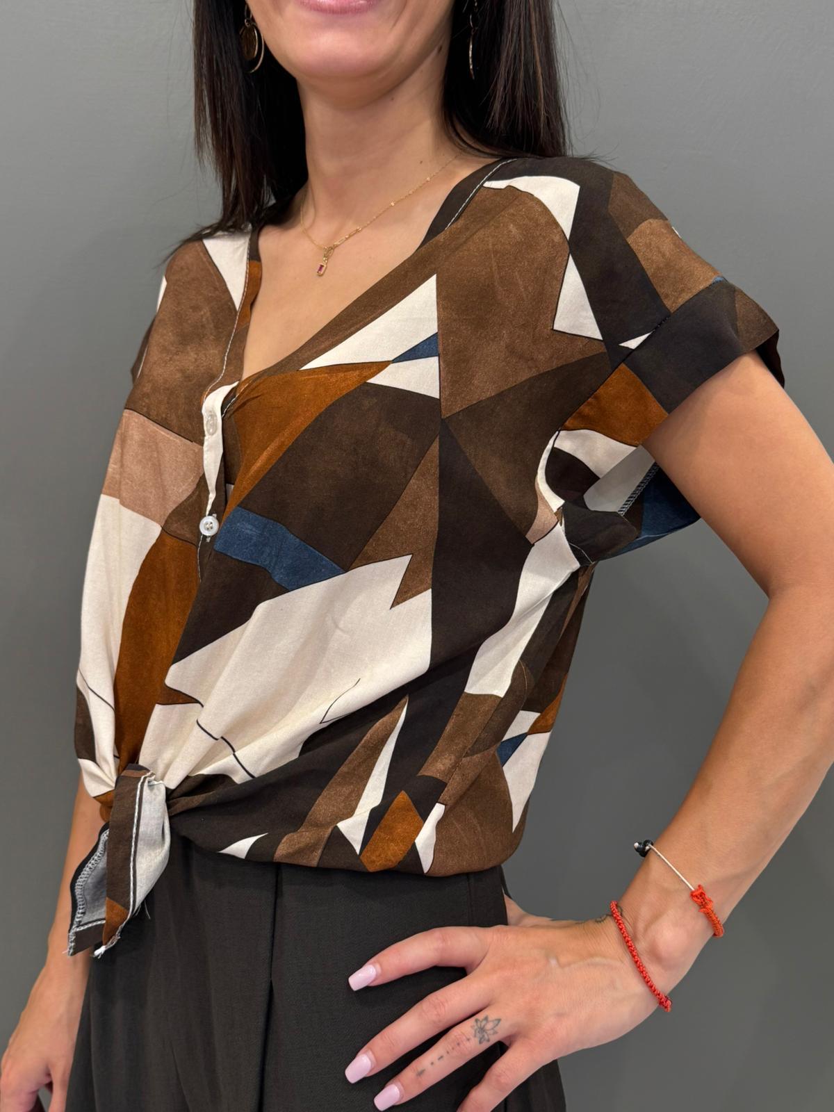 Camicia in viscosa stampa astratta con maniche corte 15569 MOTA REBECCA 