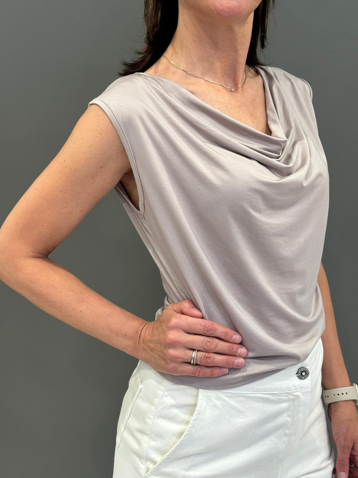 Top scollo a V linea morbida