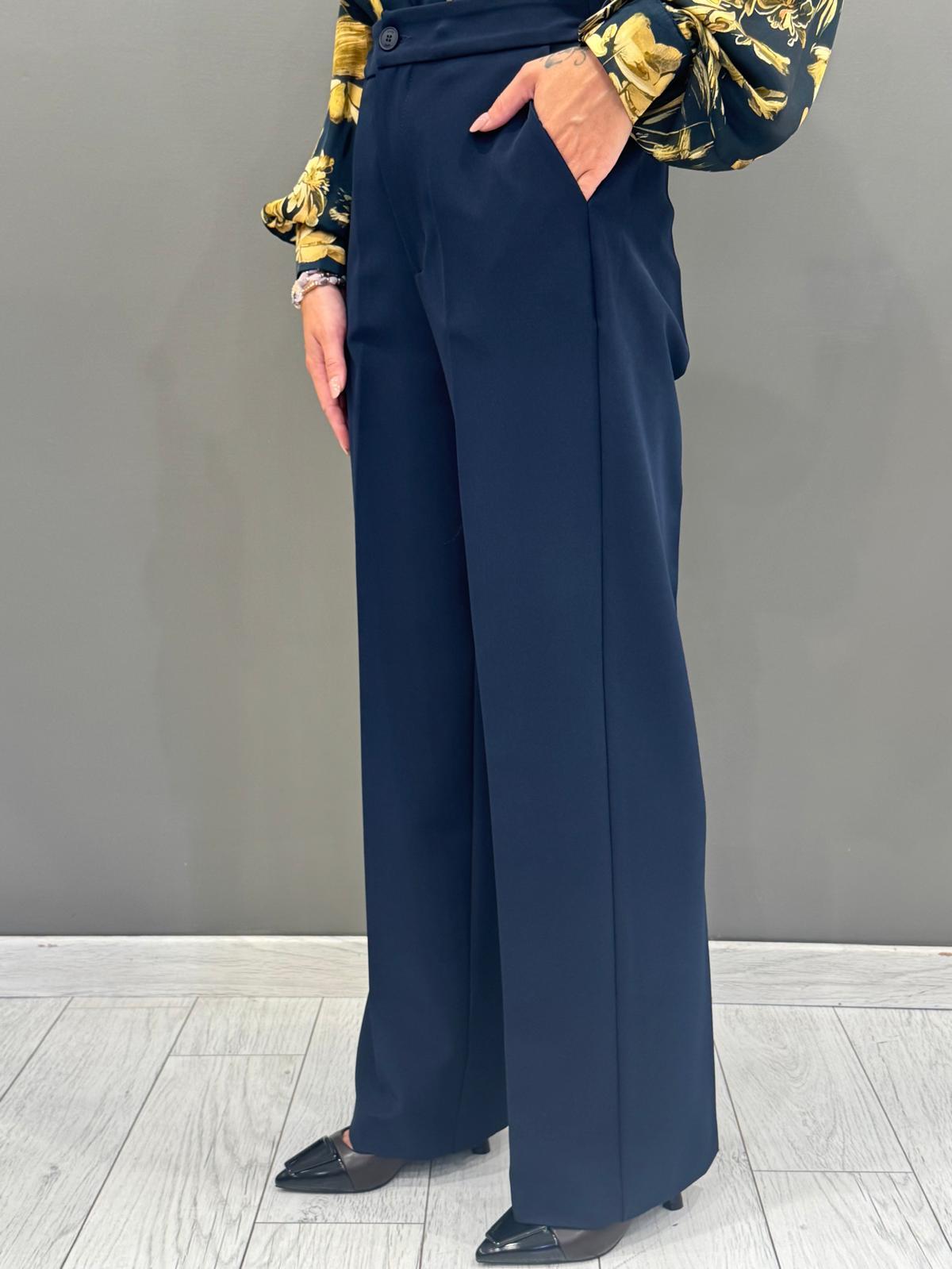 tailleur sartoriale con bottoni oro 20434 BL CRISTINA GAVIOLI 