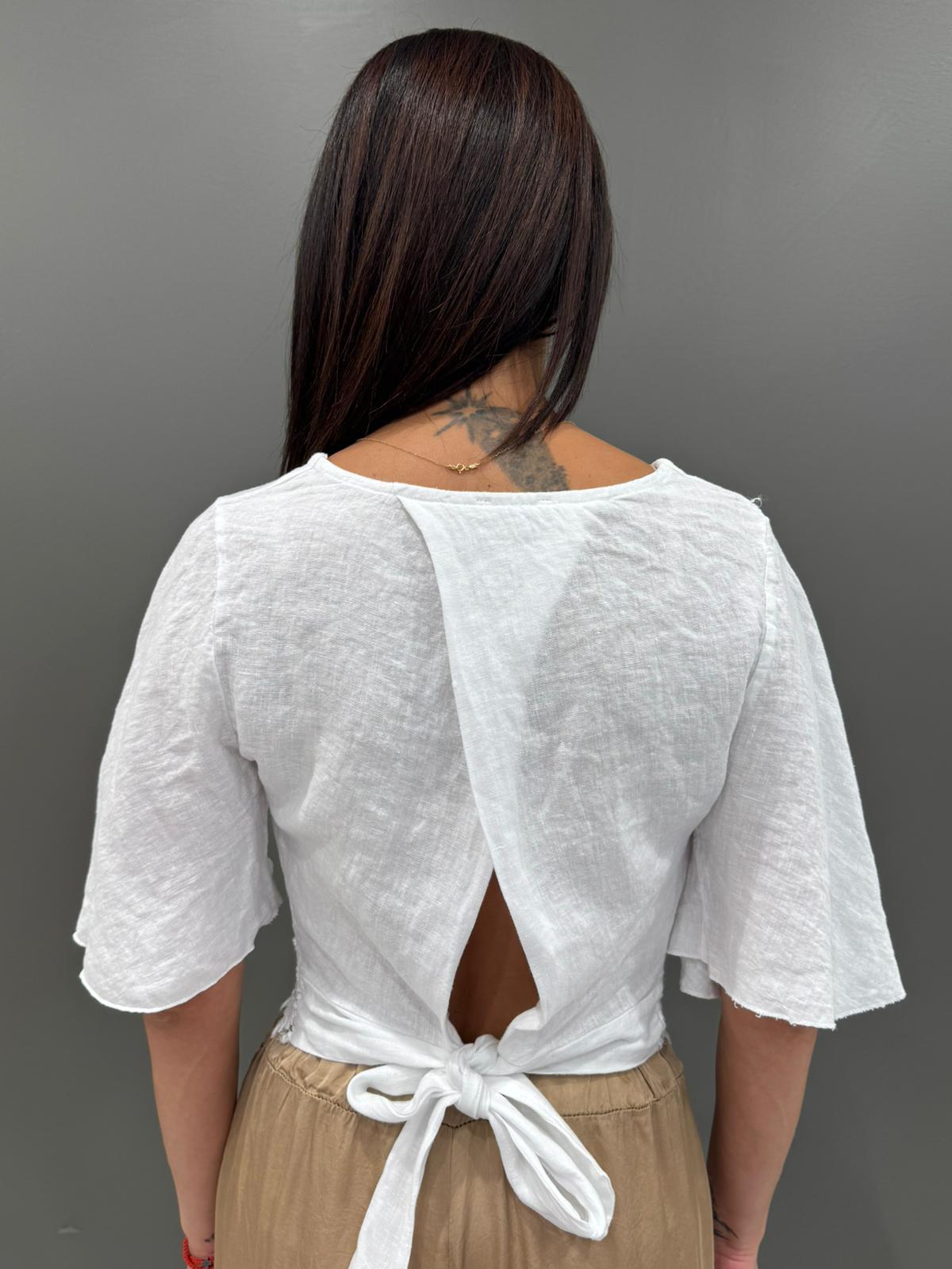 Top in lino con pizzo e schiena incrociata