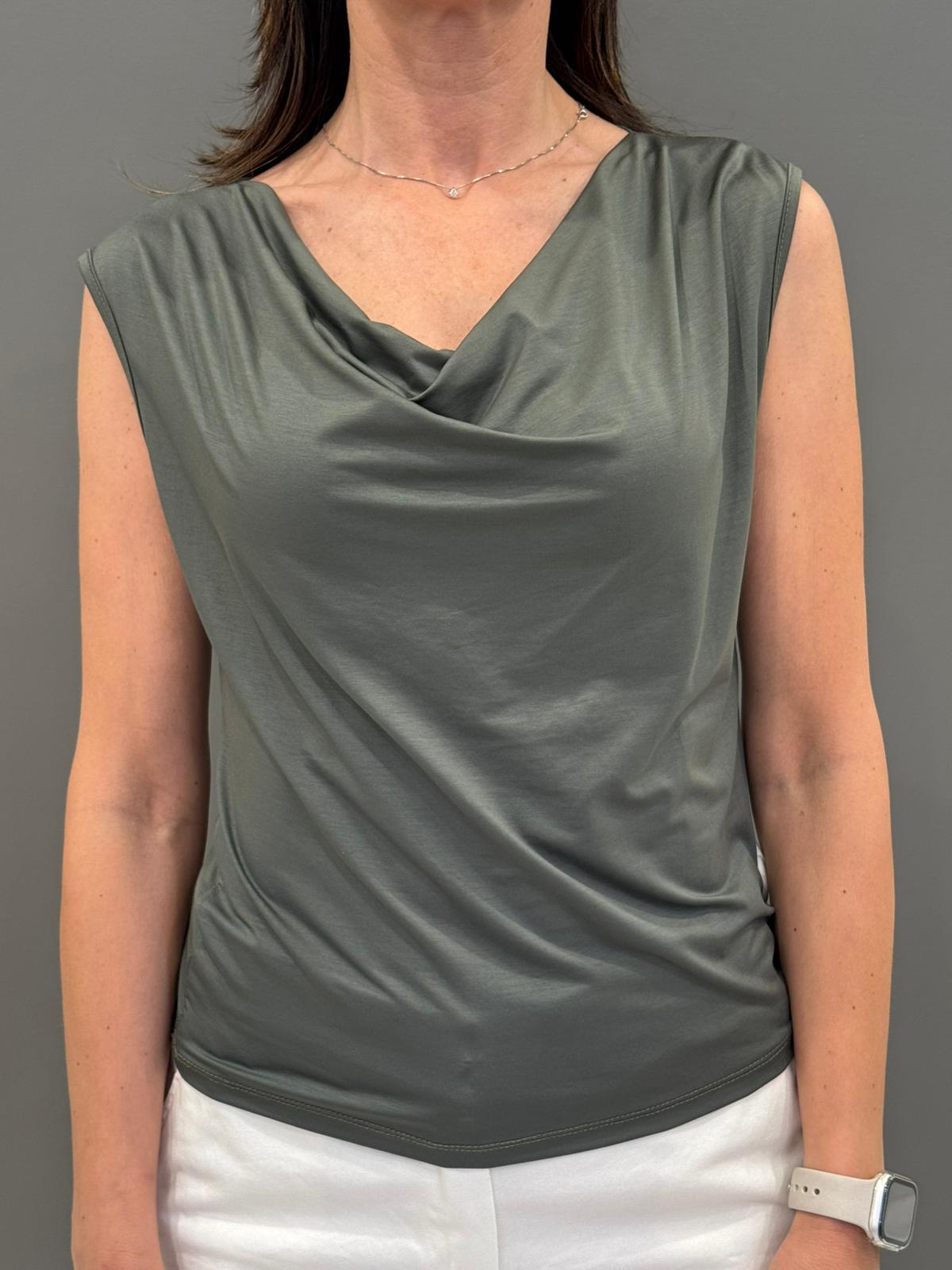 Top scollo a V linea morbida
