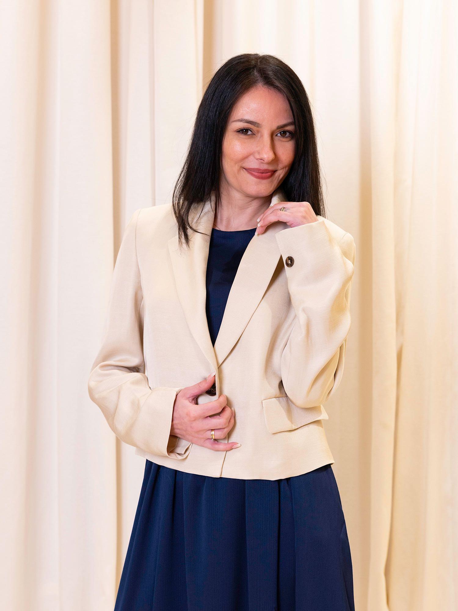 Blazer corto in lino e viscosa