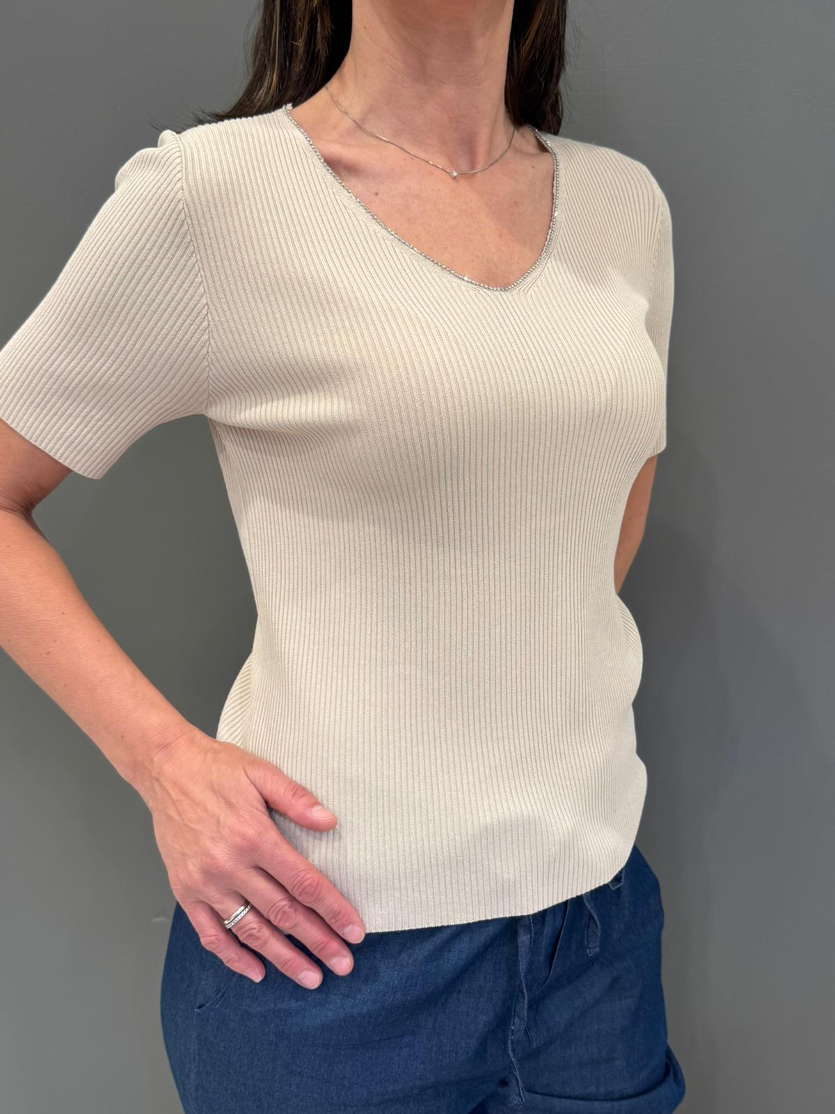 Maglia manica corta con strass a v