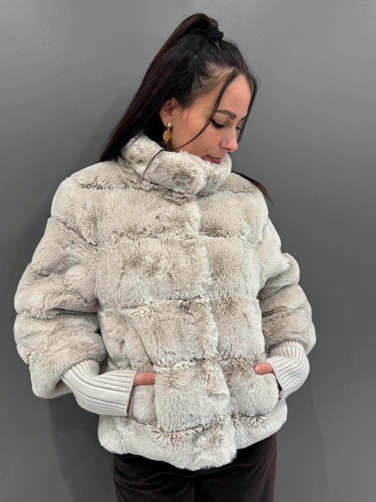 Giacca corta in pelliccia sintetica con manica in maglia staccabile FELINE BE REALI 