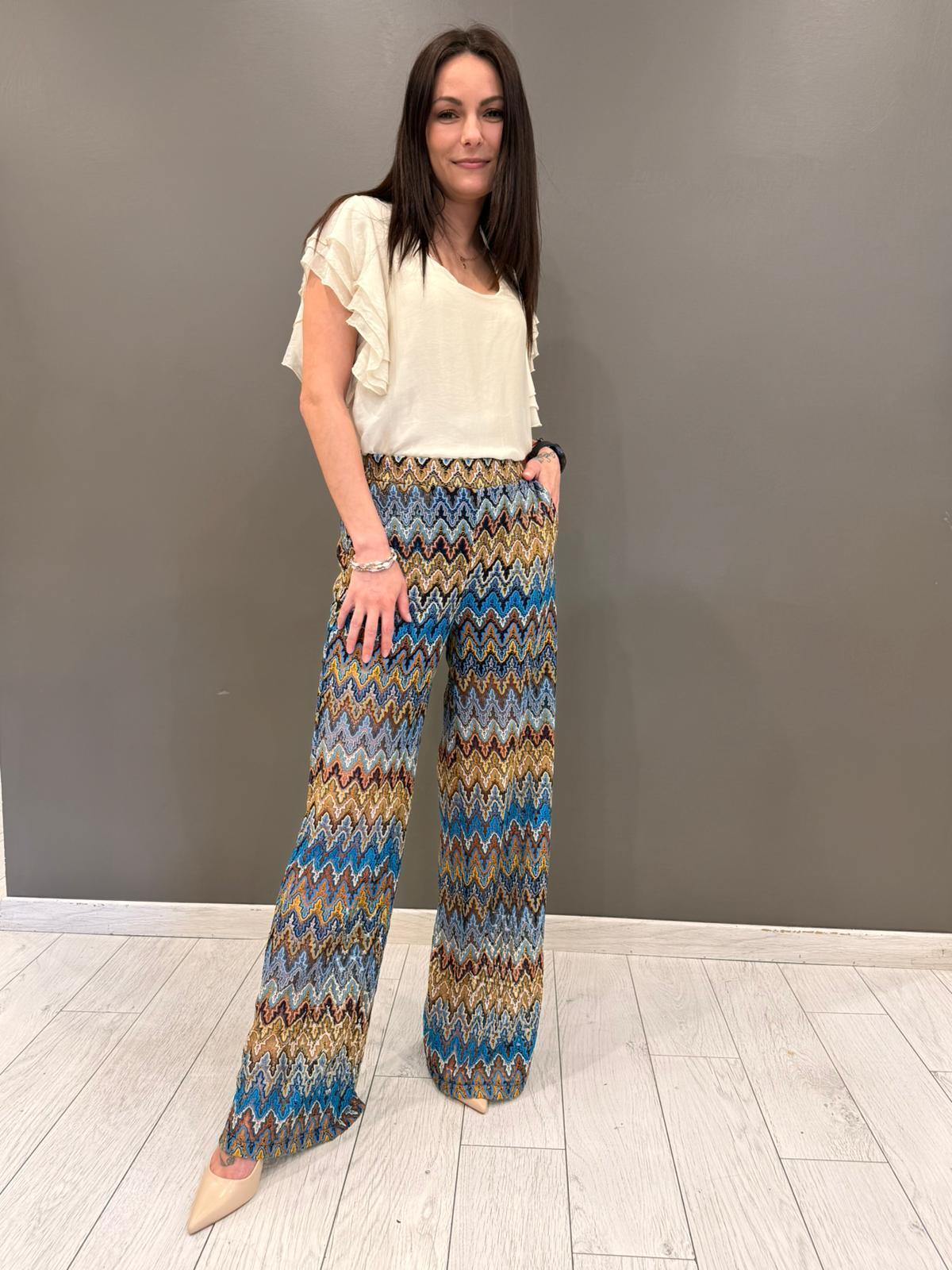 Blusa smanicata con gale HG132 EC CRISTINA GAVIOLI 