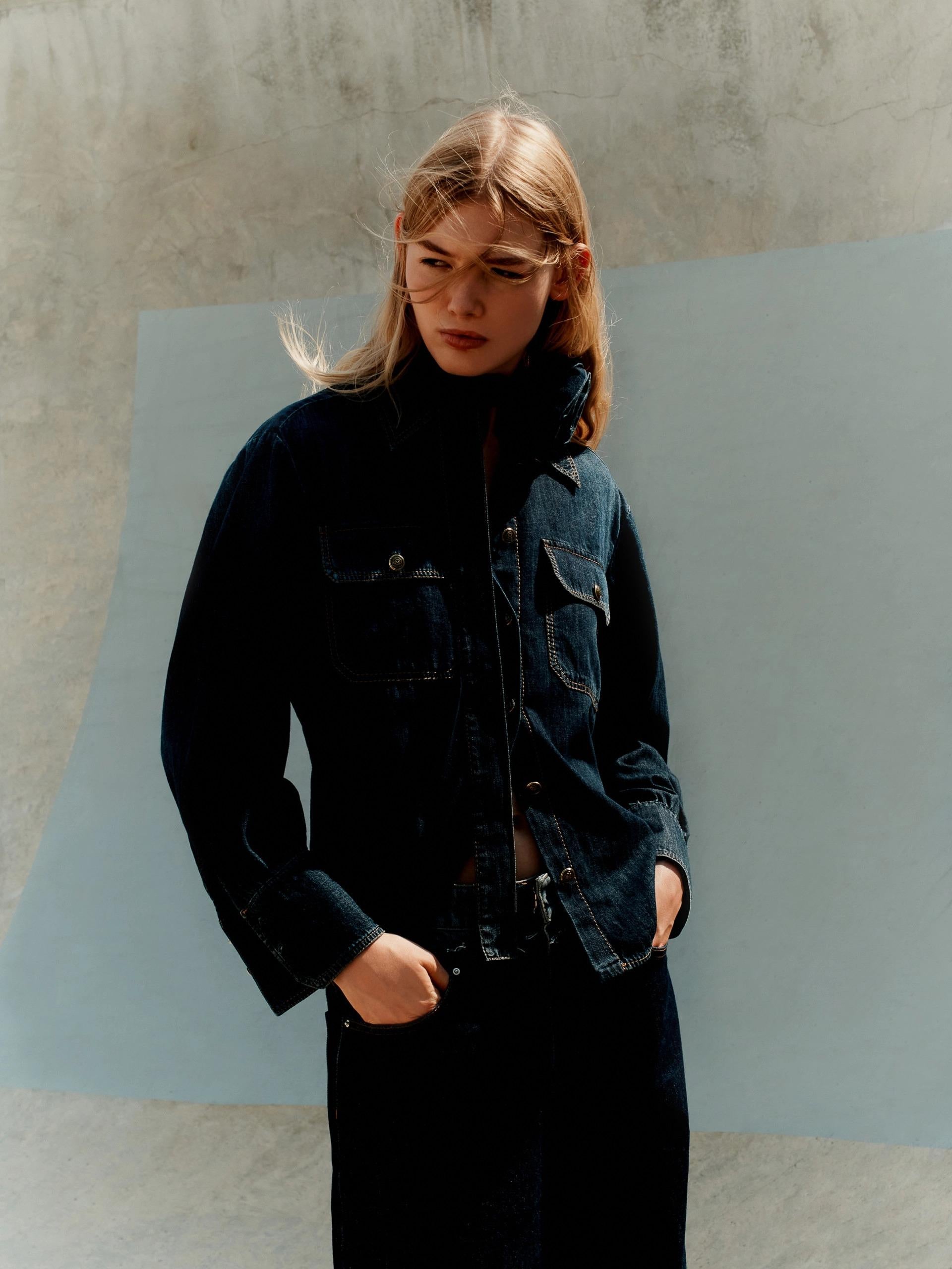 Camicia denim con fiore