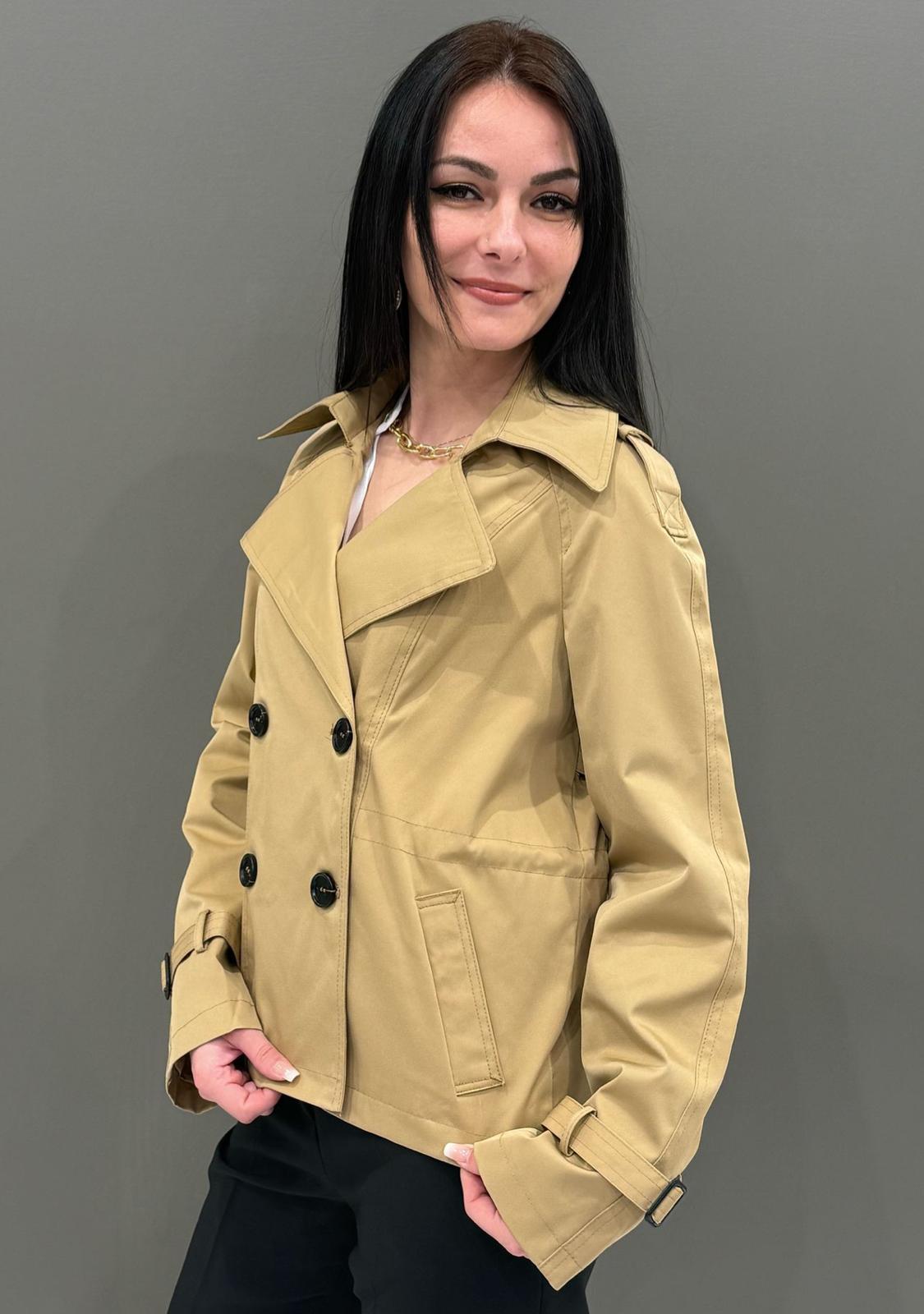 trench corto