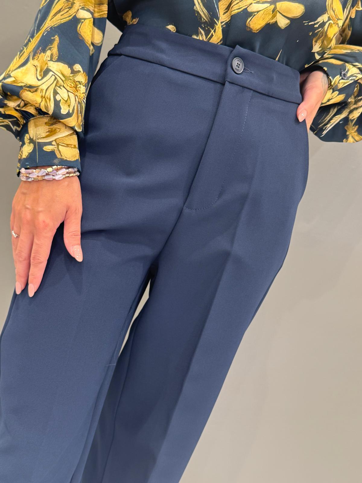 tailleur sartoriale con bottoni oro 20434 BL CRISTINA GAVIOLI 