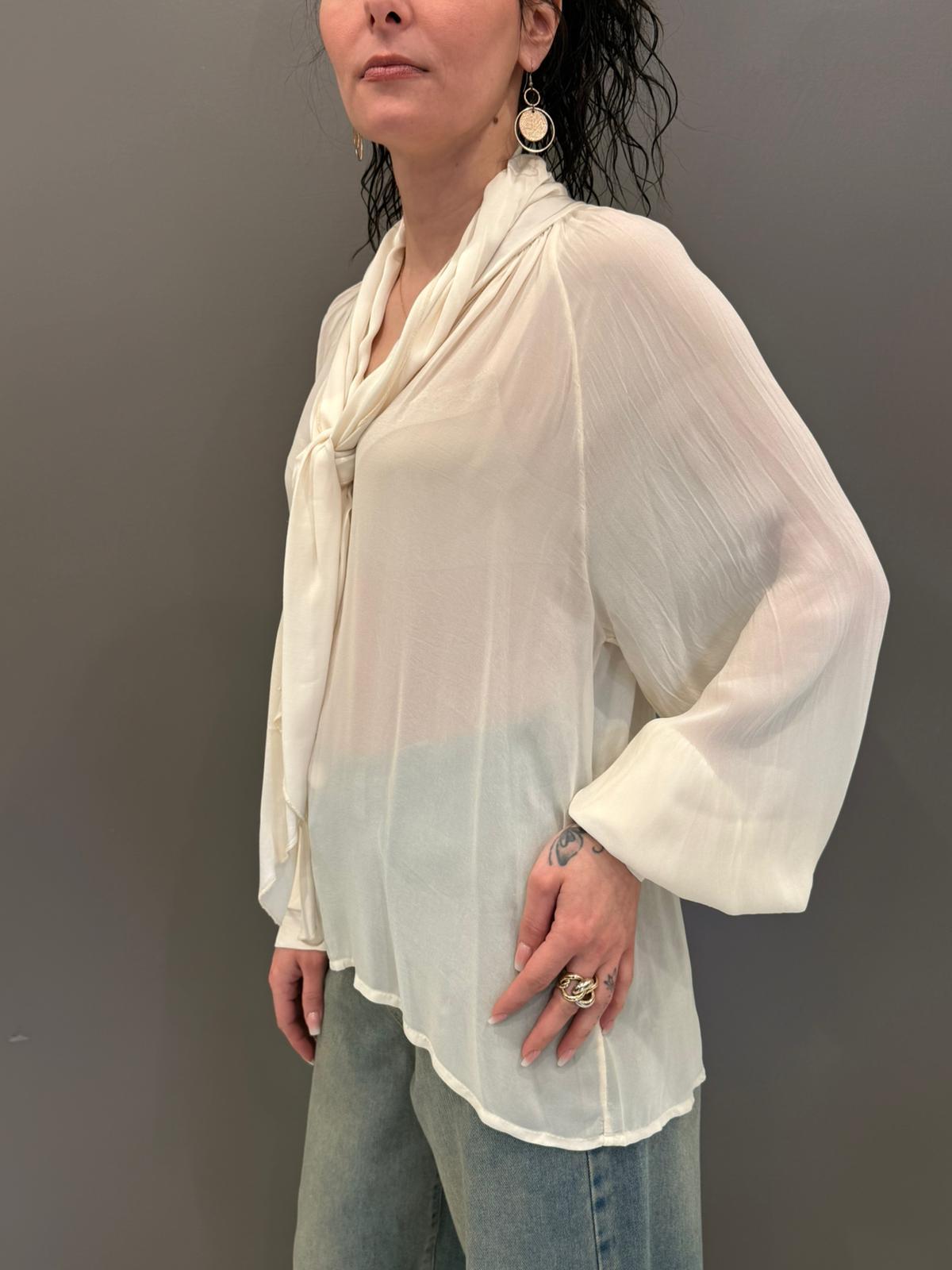 Casacca con fiocco E661B BU CRISTINA GAVIOLI 
