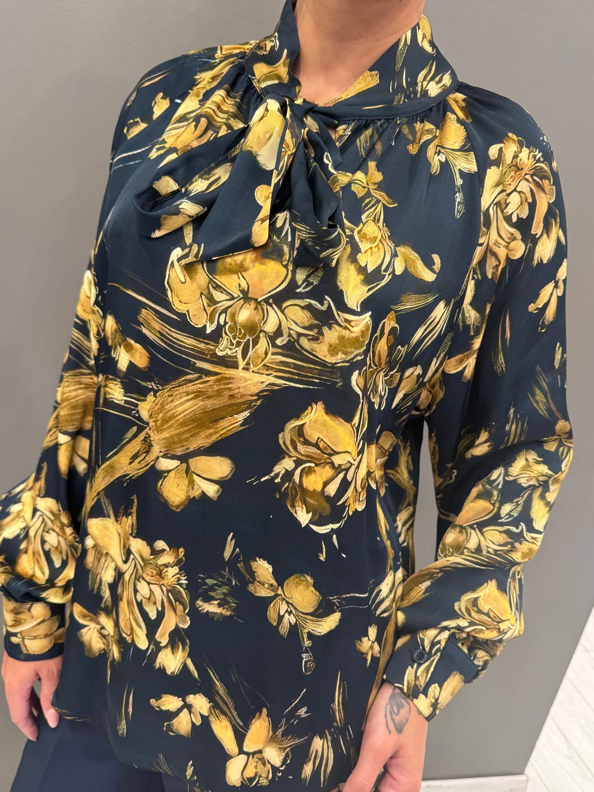 Camicia fantasia geometrica con fiocco 423209 BL CRISTINA GAVIOLI 